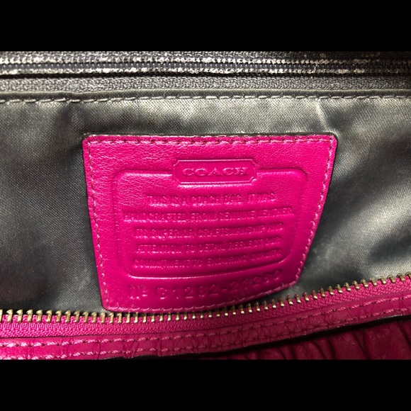 {{ Coach Fuchsia Ruched Bag with Dust Bag }} - Picture 7 of 7